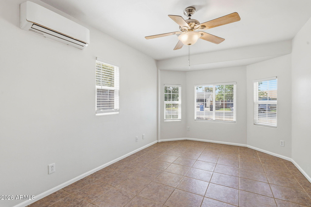 250 E Park Avenue - Photo 12