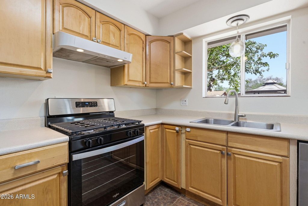 250 E Park Avenue - Photo 9