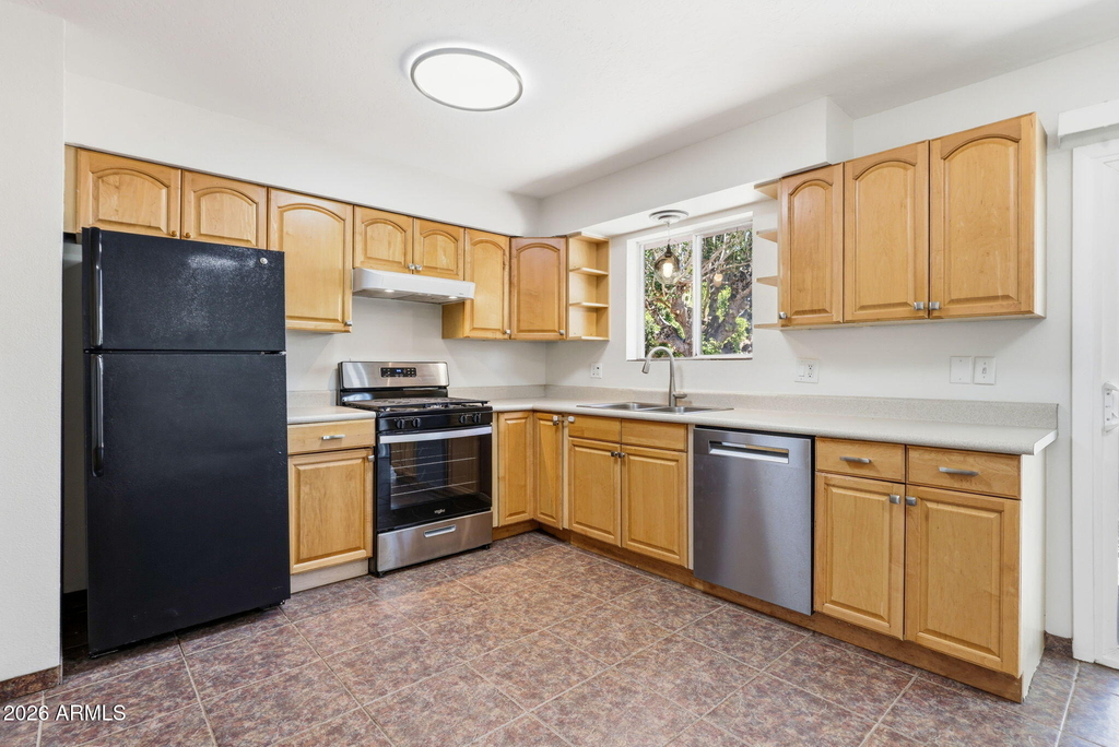 250 E Park Avenue - Photo 8