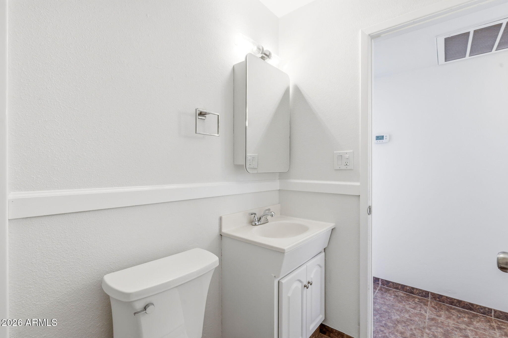 250 E Park Avenue - Photo 17