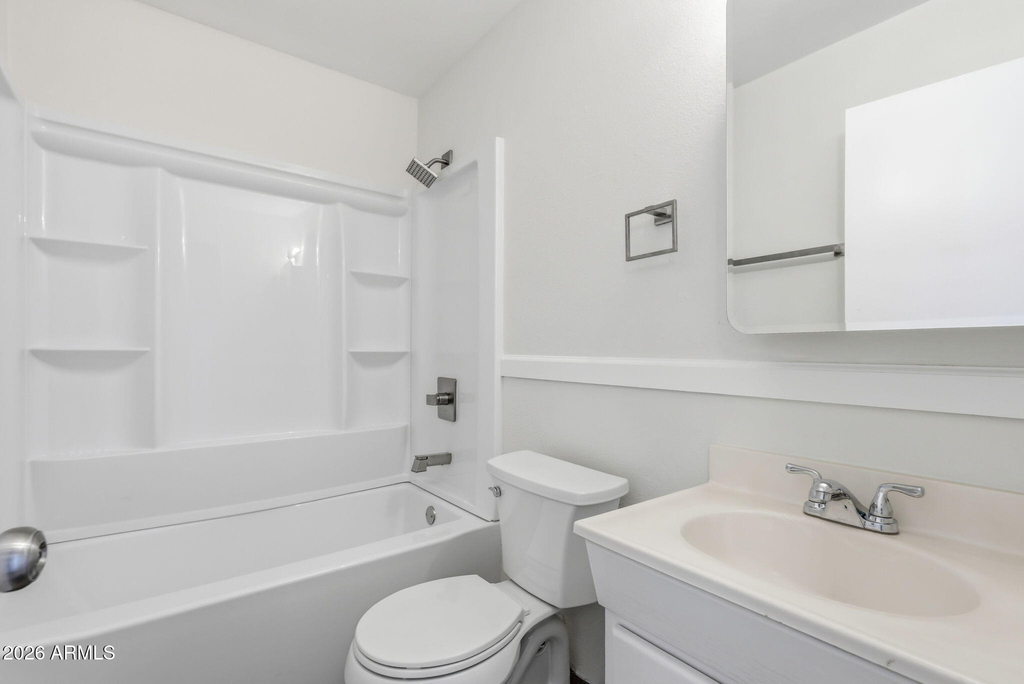 250 E Park Avenue - Photo 18