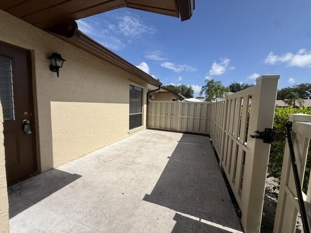 1028 Green Pine Boulevard - Photo 5