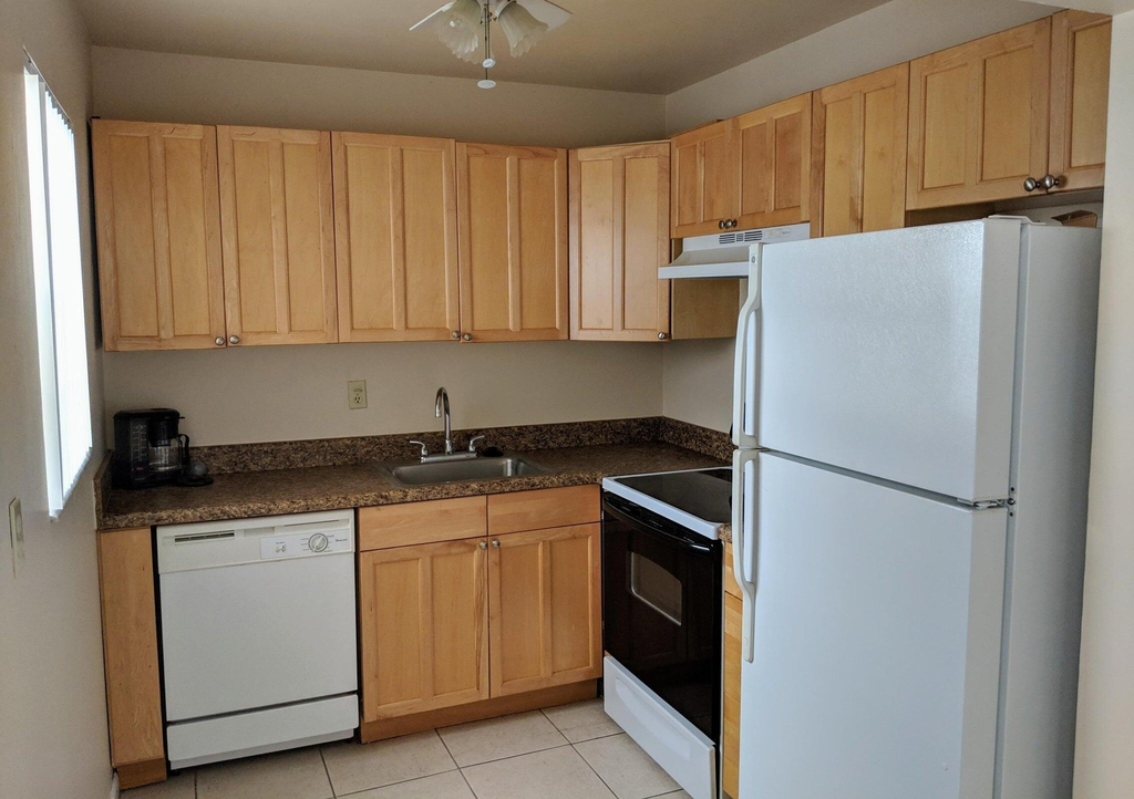 288 Norwich - Photo 1