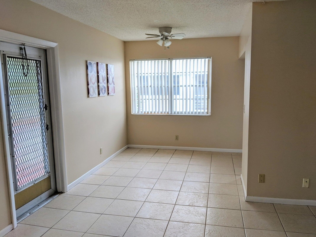 288 Norwich - Photo 2
