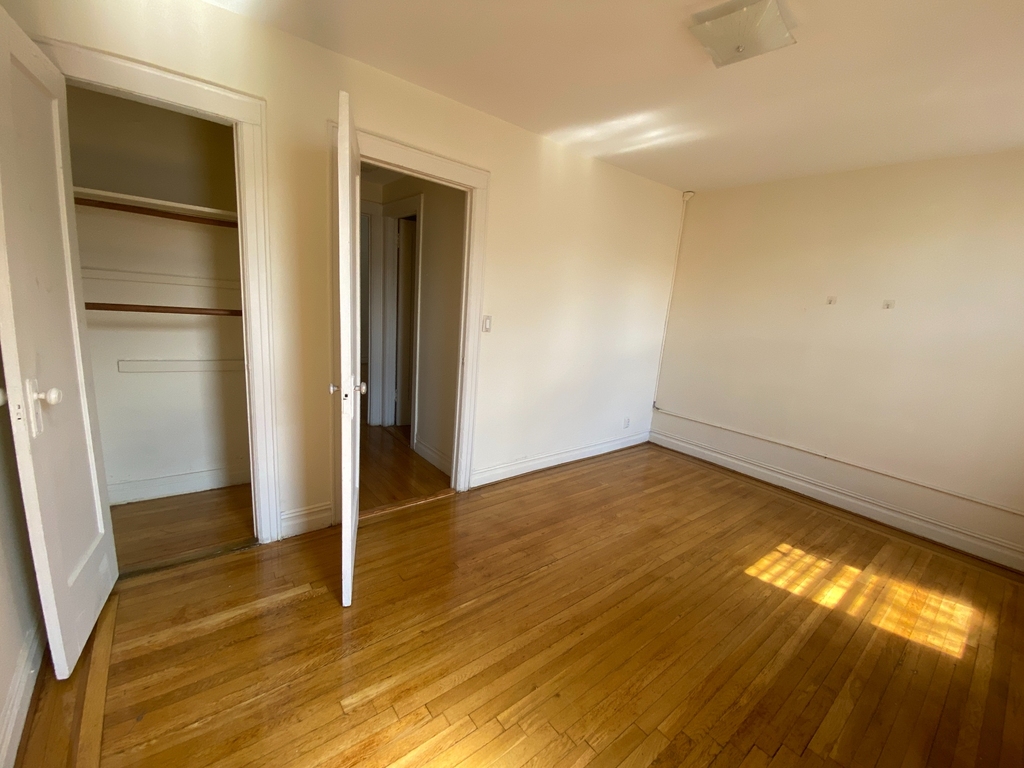 89th Street & 3rd Ave - Photo 6