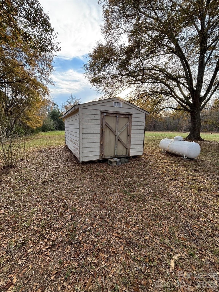 242 John C Road - Photo 22