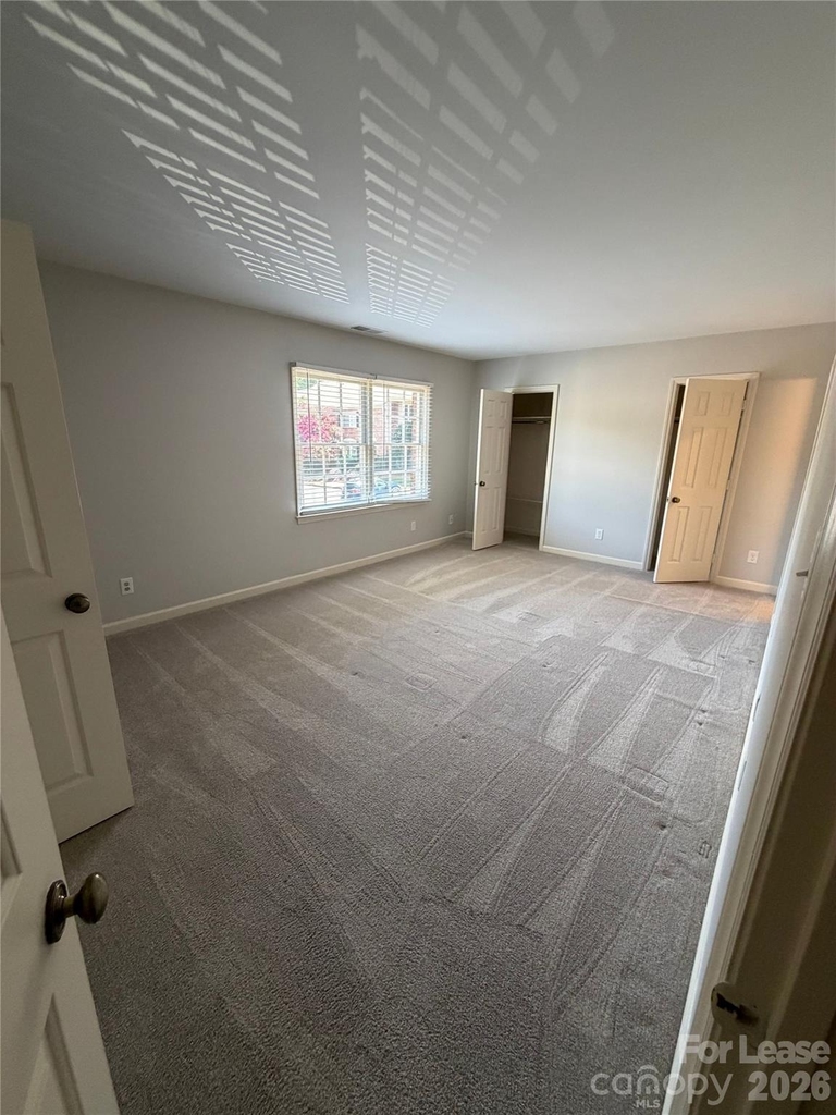 6648 Bunkerhill Circle - Photo 17