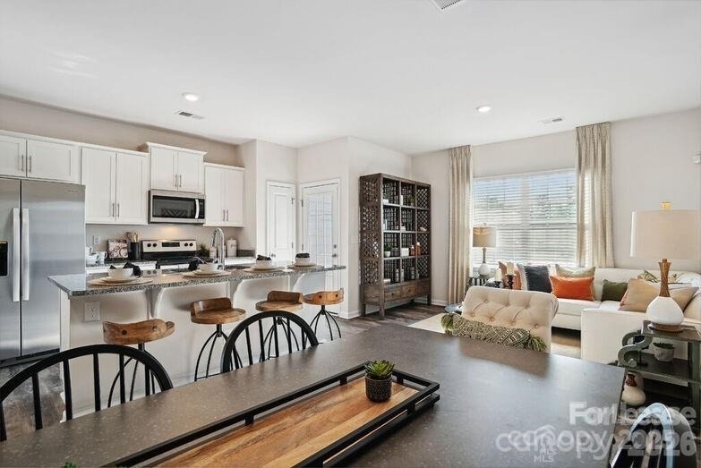 8435 Jane Drive - Photo 3