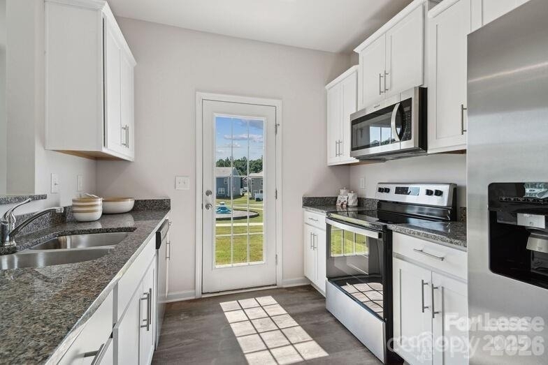 8435 Jane Drive - Photo 7