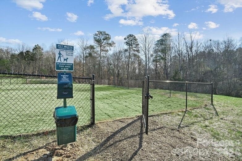 8435 Jane Drive - Photo 26