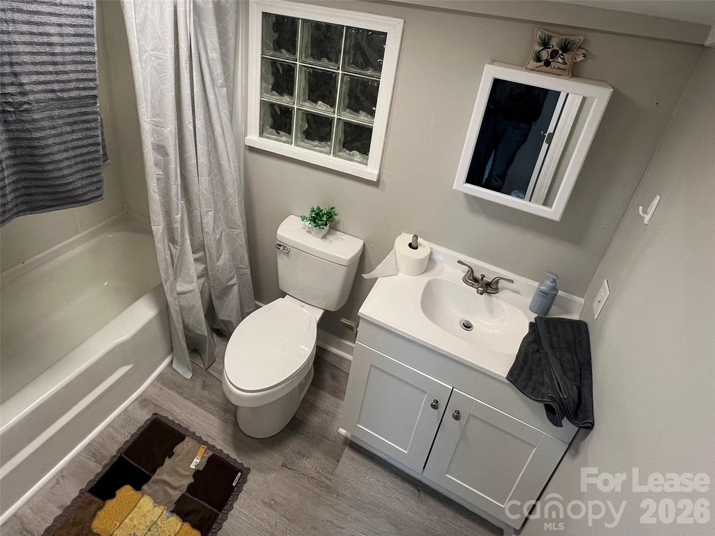 605 Center Street Nw - Photo 6