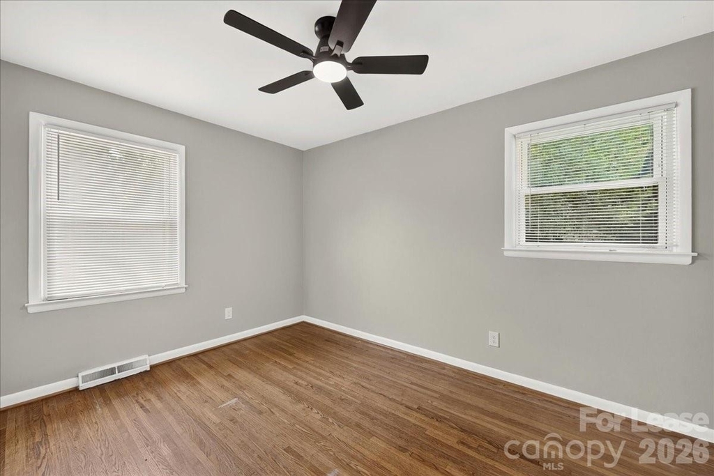 3237 Harrow Place - Photo 18