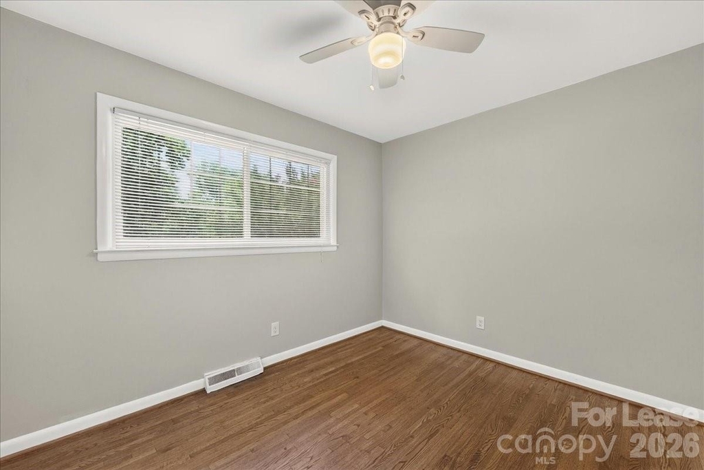 3237 Harrow Place - Photo 24