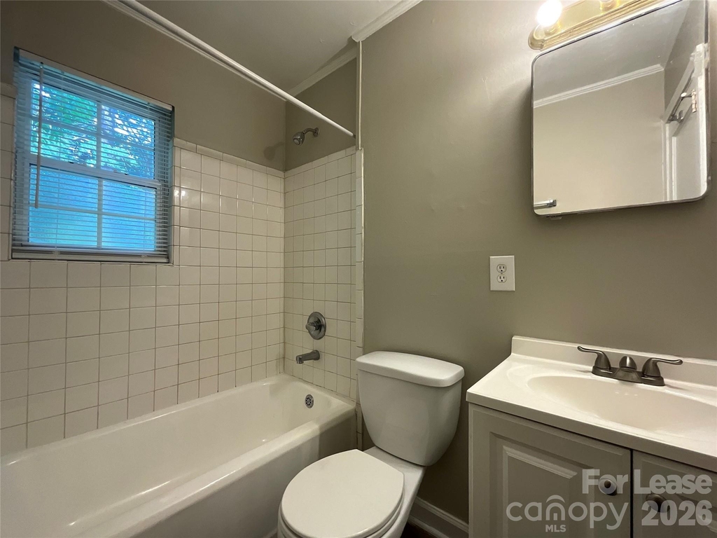 6013 Carver Boulevard - Photo 9