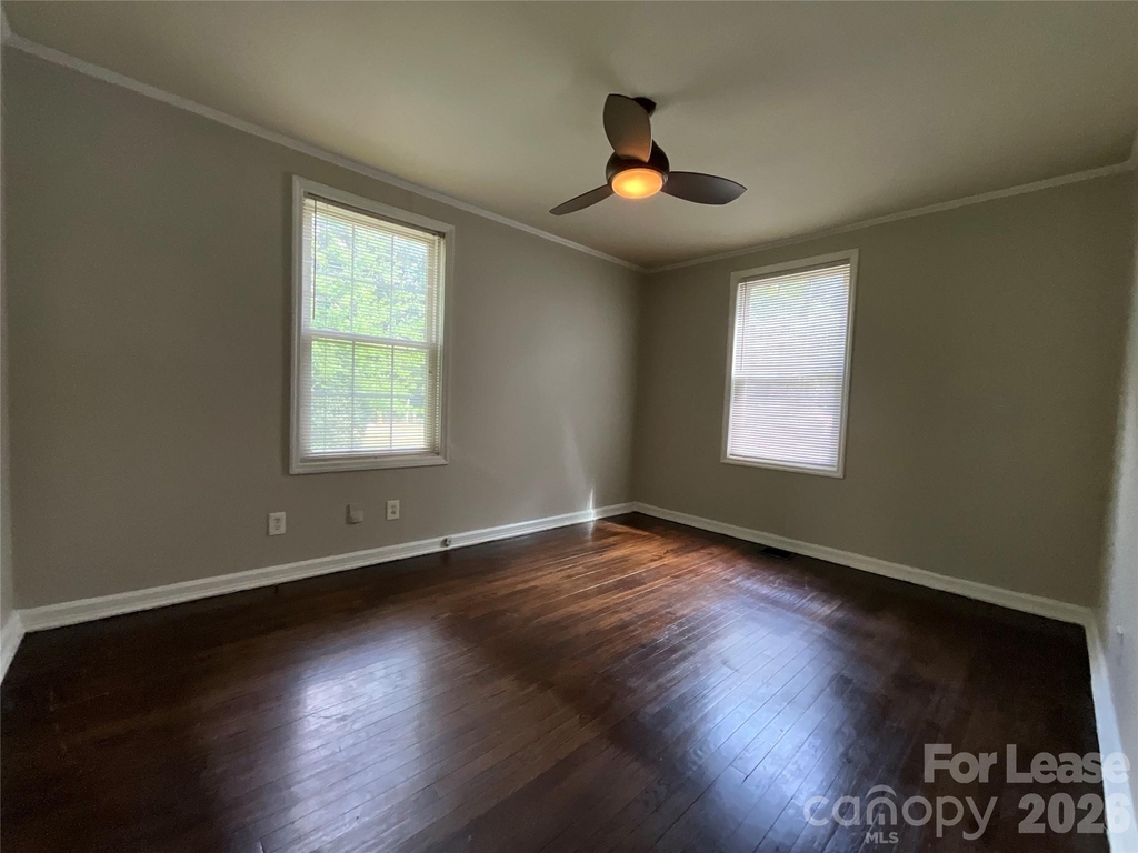 6013 Carver Boulevard - Photo 5