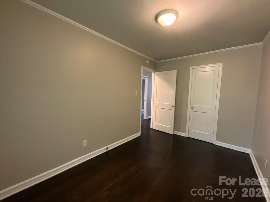6013 Carver Boulevard - Photo 8