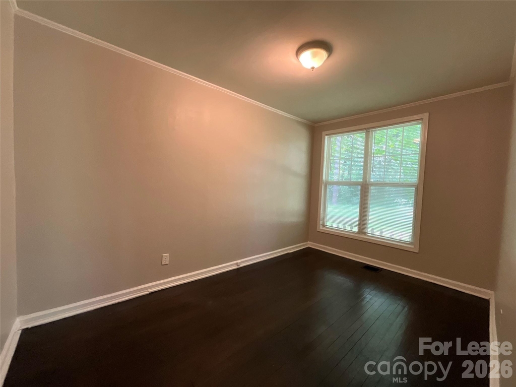 6013 Carver Boulevard - Photo 7