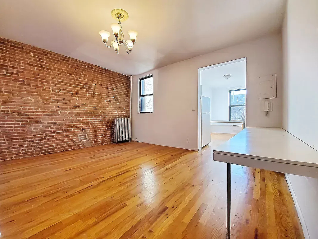 788 Park Place - Photo 1