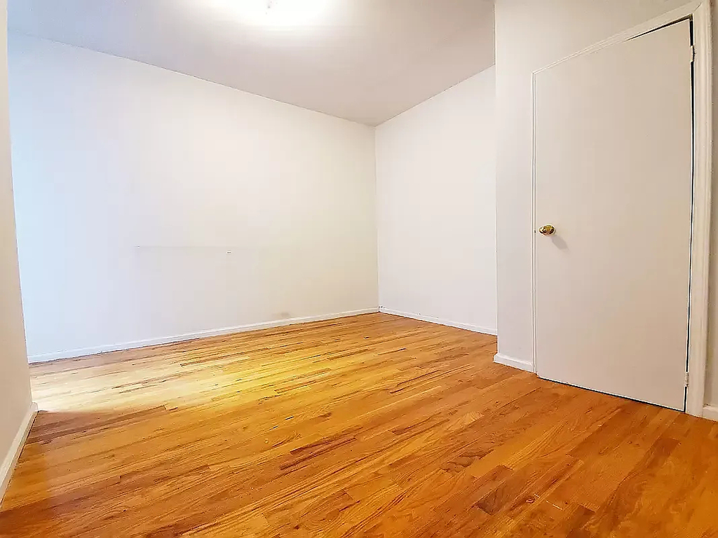 788 Park Place - Photo 7