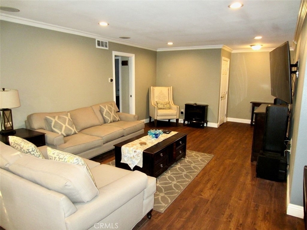 266 S Madison Avenue - Photo 1
