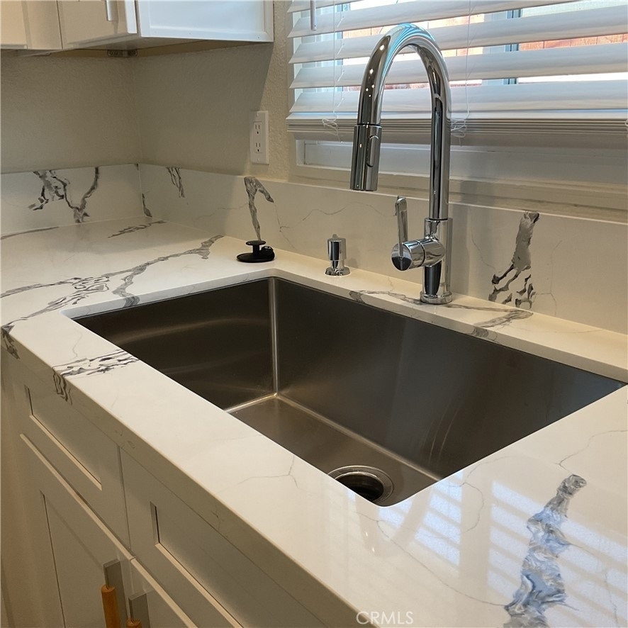 816 W G - Photo 7