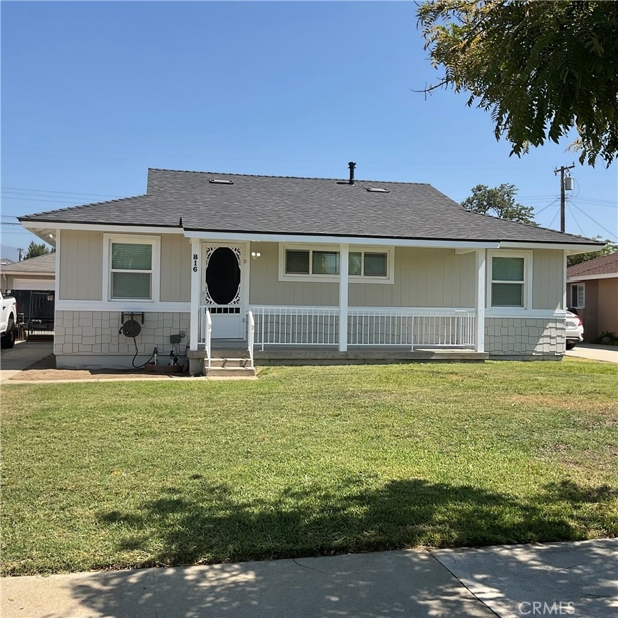 816 W G - Photo 0