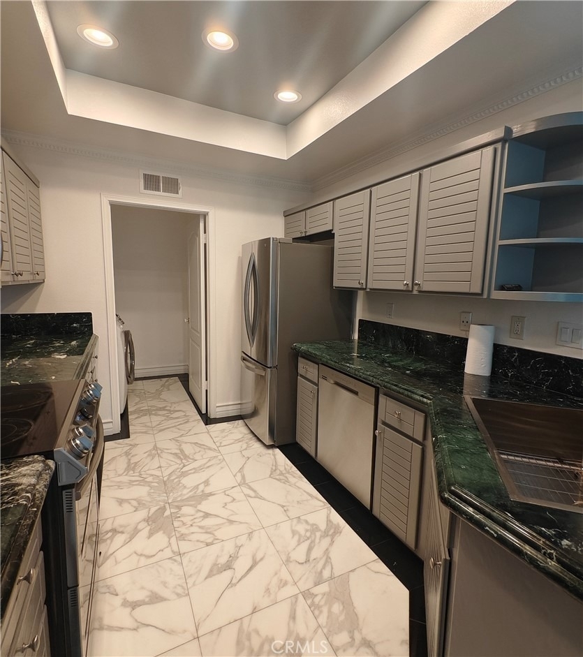 77 Lehigh Aisle - Photo 5
