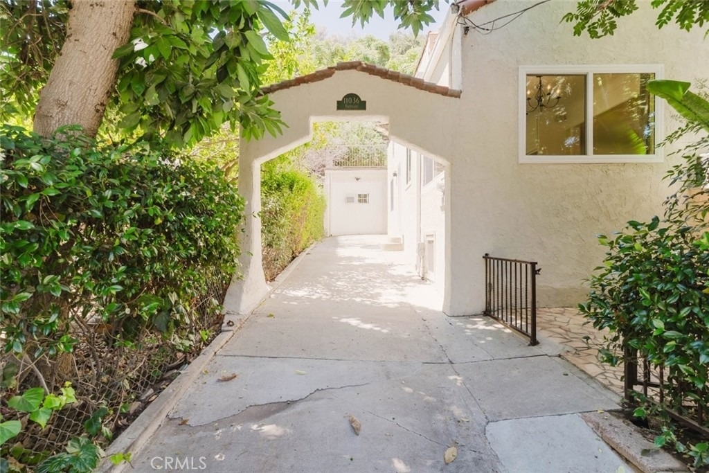 11036 Fruitland - Photo 1