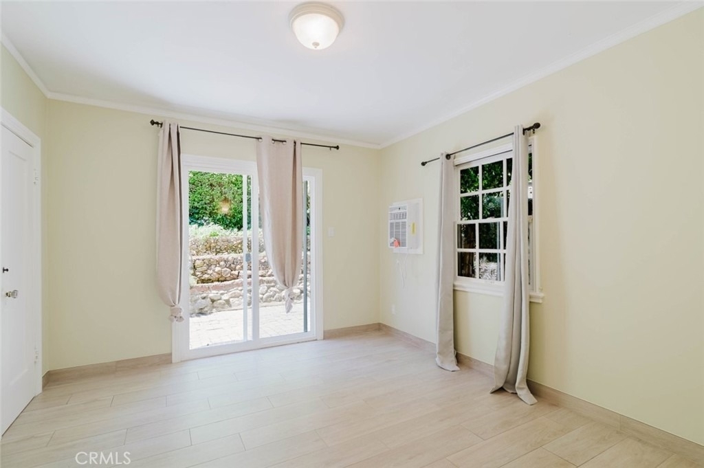 11036 Fruitland - Photo 18