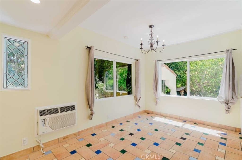 11036 Fruitland - Photo 8