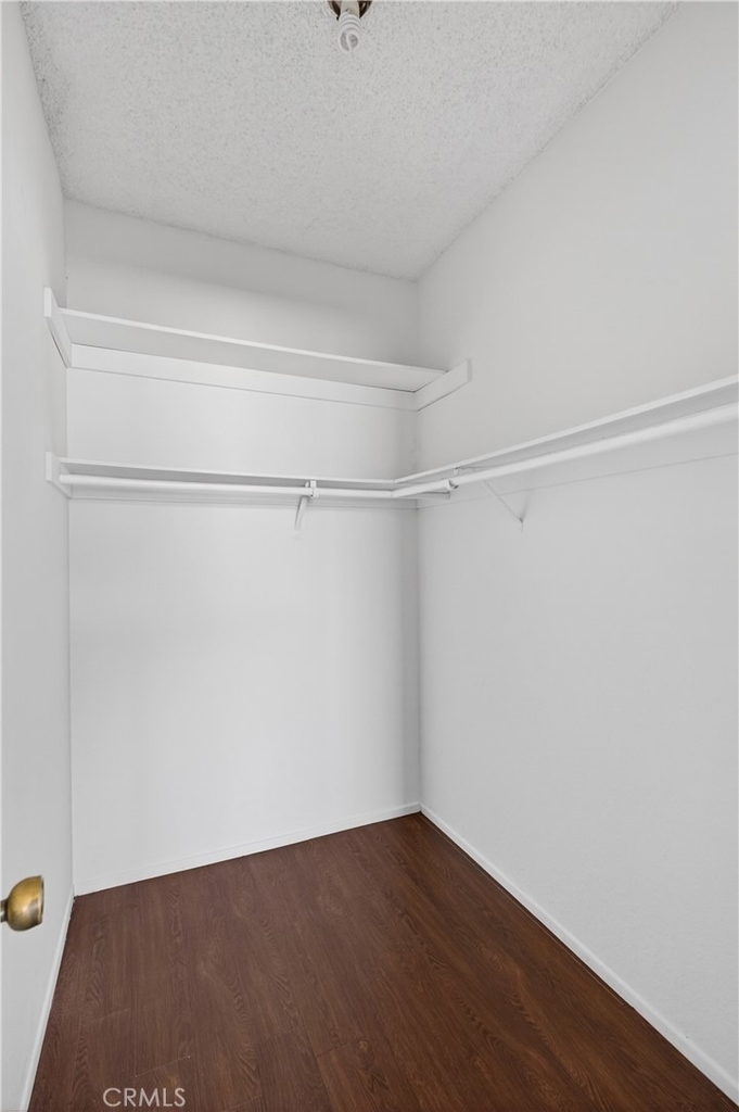 4441 Woodman Avenue - Photo 19