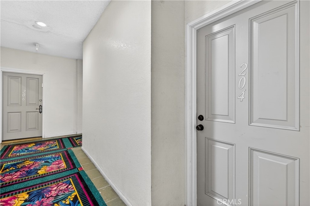 4441 Woodman Avenue - Photo 3