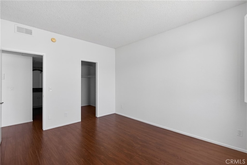 4441 Woodman Avenue - Photo 17