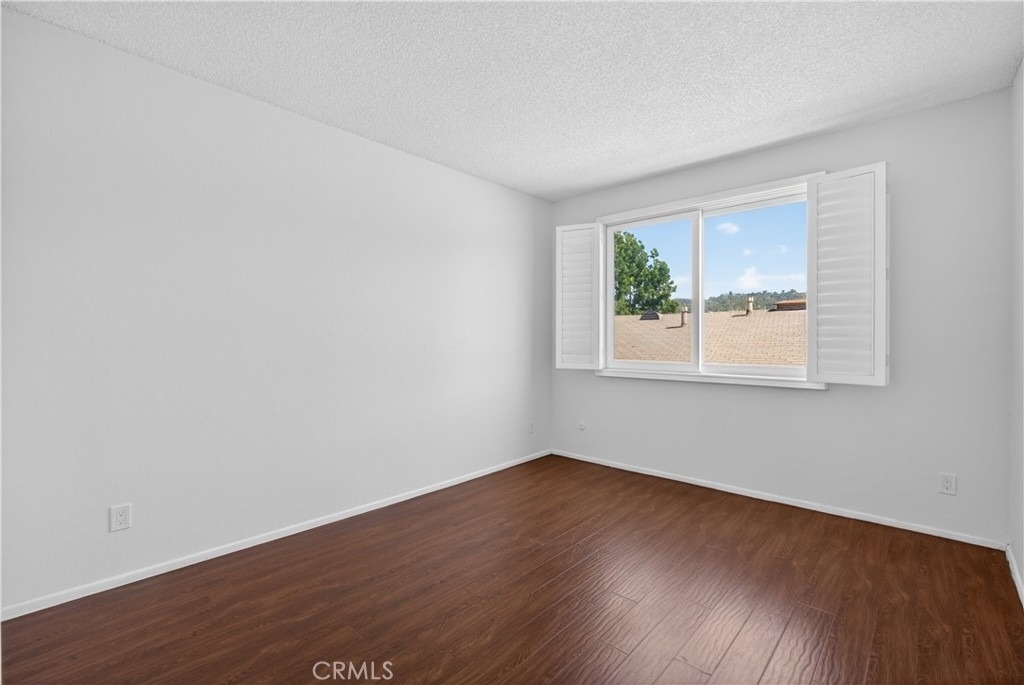 4441 Woodman Avenue - Photo 16