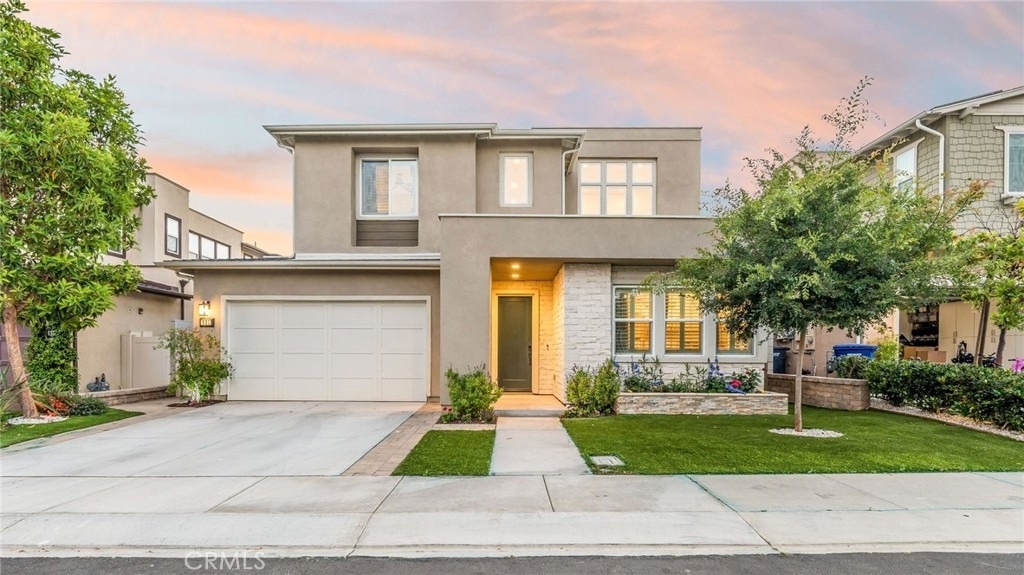 921 Camber Lane - Photo 1