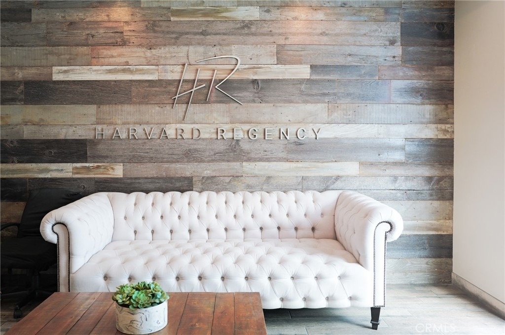 1101 S Harvard Boulevard - Photo 35