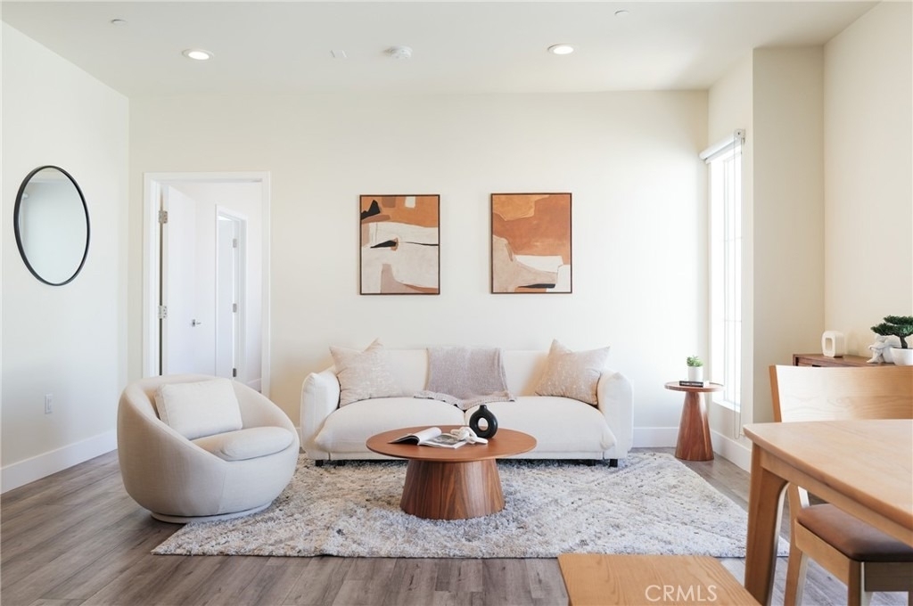 1101 S Harvard Boulevard - Photo 0