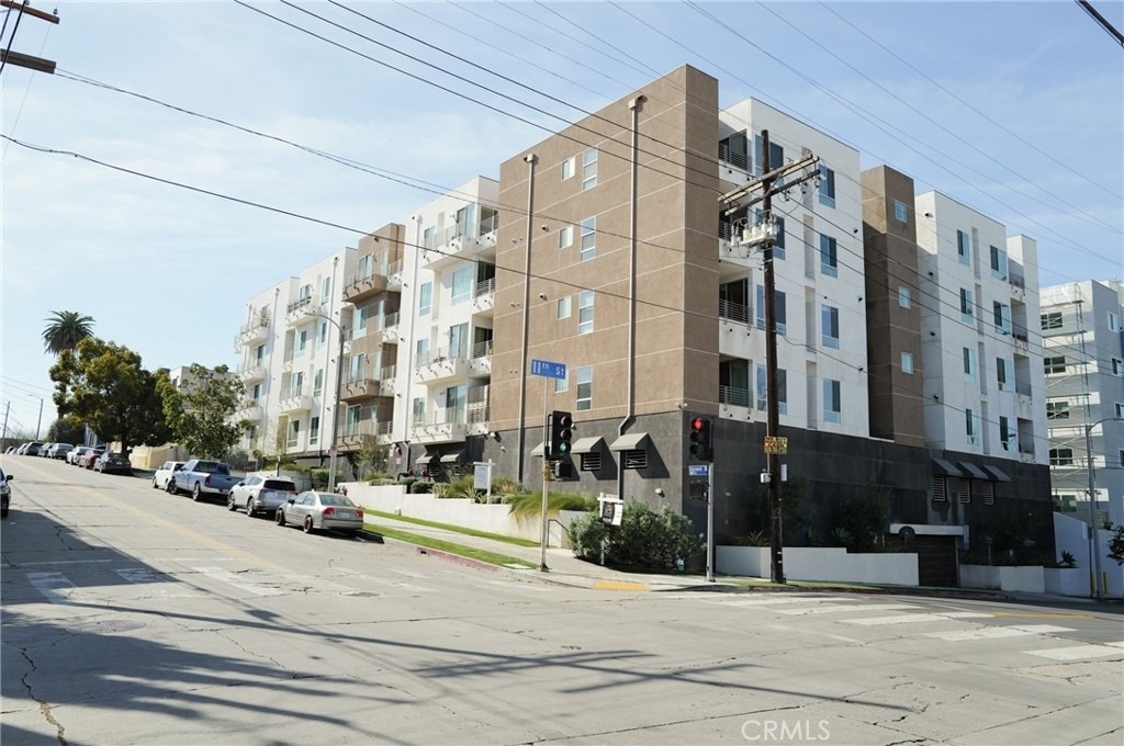 1101 S Harvard Boulevard - Photo 40