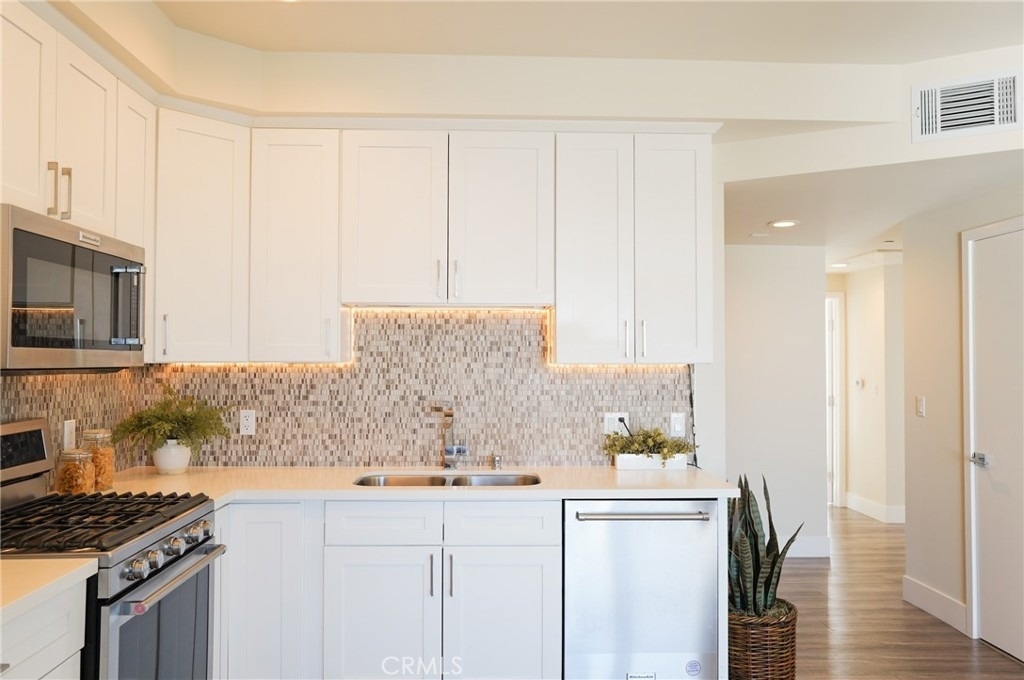 1101 S Harvard Boulevard - Photo 4