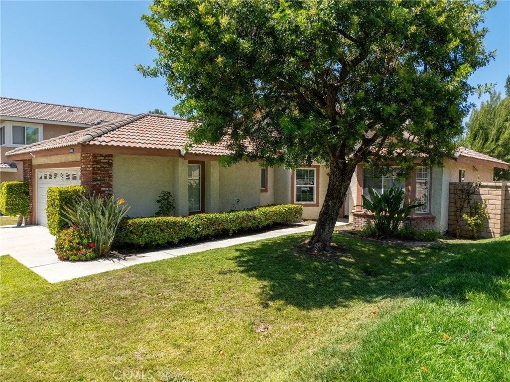 3321 Mountainside - Photo 0