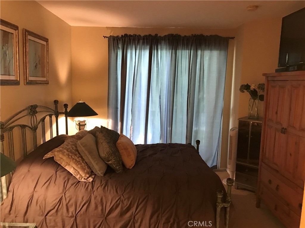 1039 S Positano Avenue - Photo 26