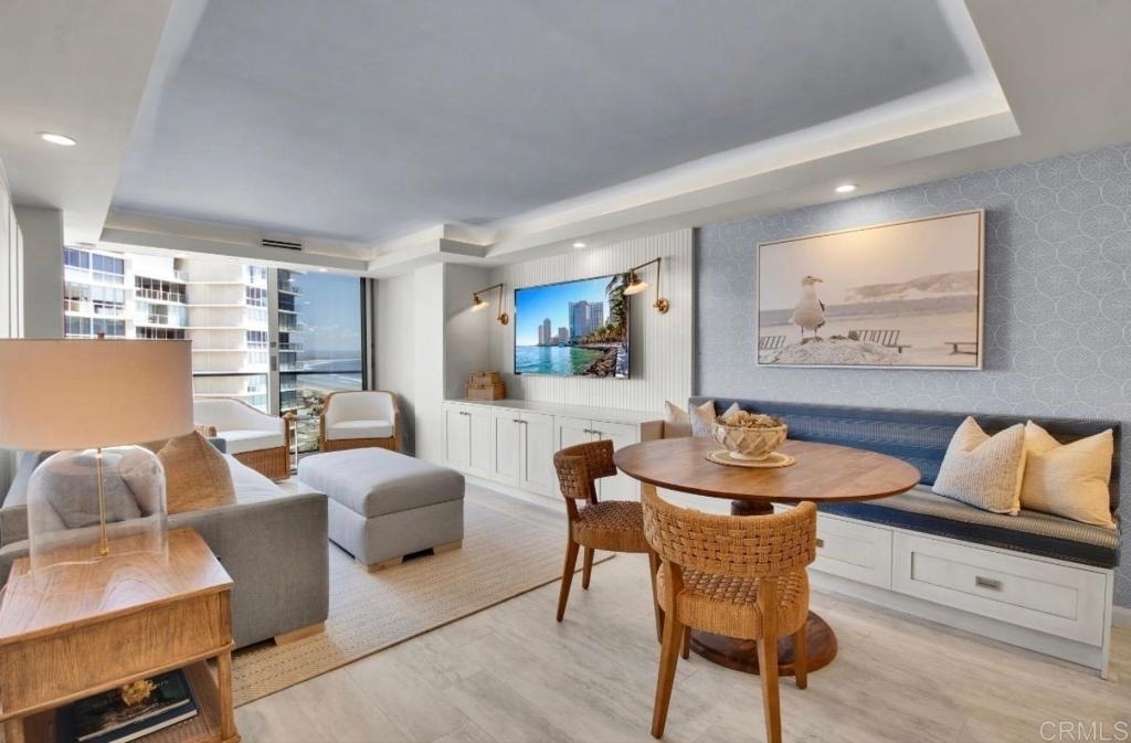 1810 Avenida Del Mundo - Photo 6
