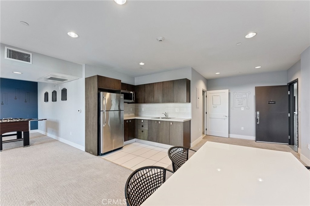 118 N Kings Rd - Photo 31