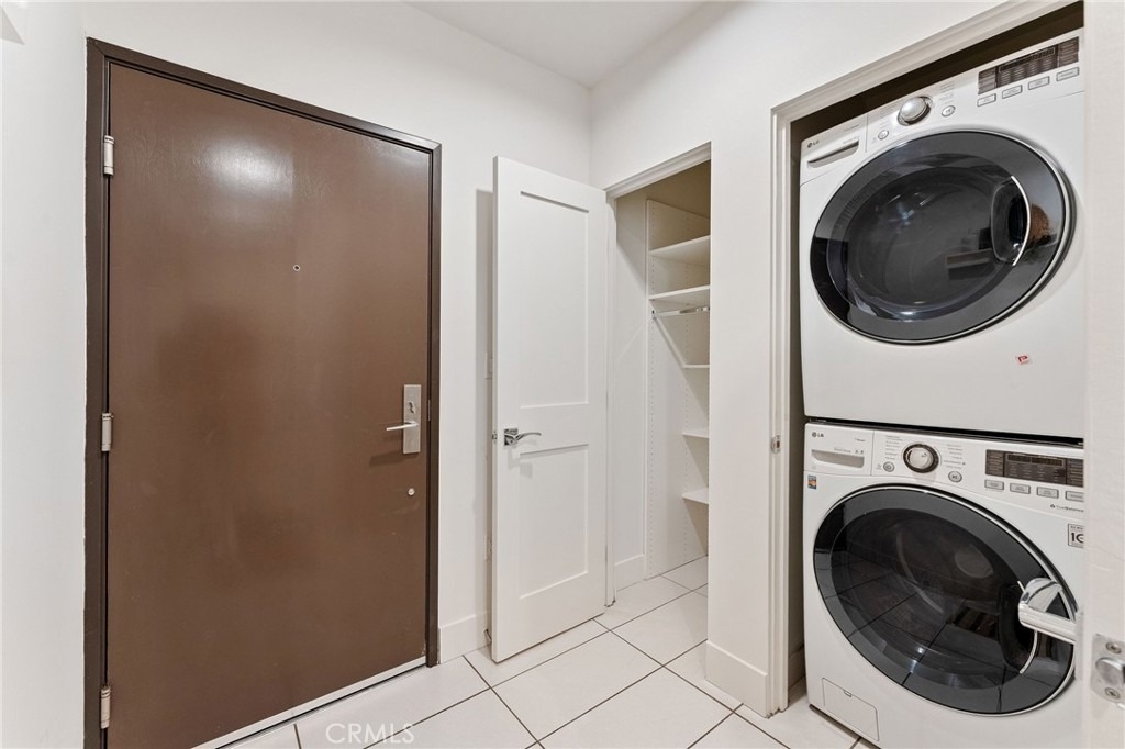 118 N Kings Rd - Photo 5