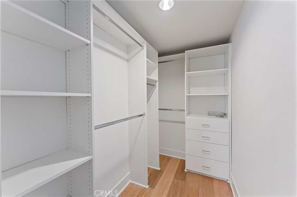 118 N Kings Rd - Photo 23