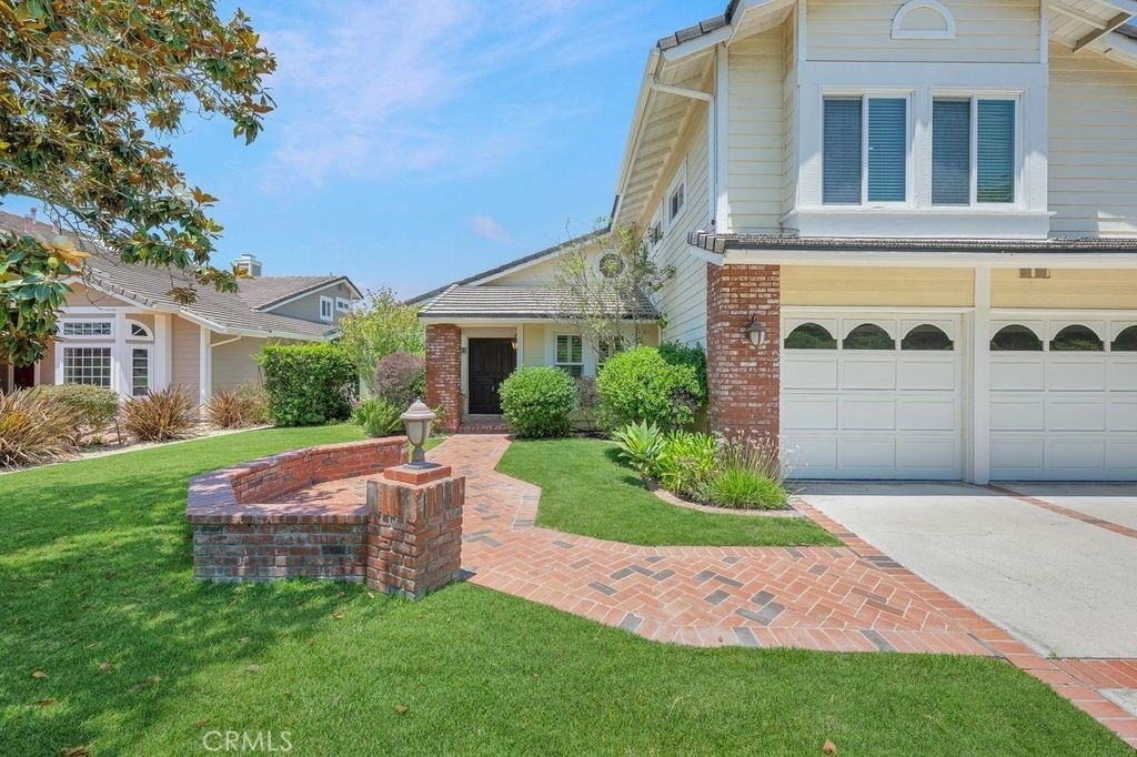 11 Pinewood Drive - Photo 2