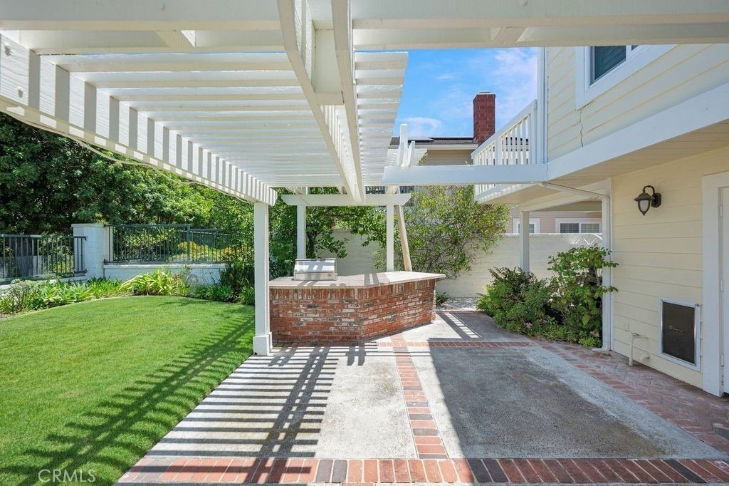 11 Pinewood Drive - Photo 6