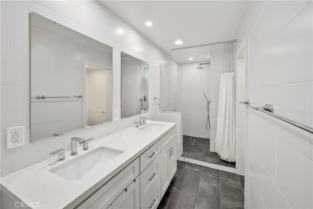 532 N Rossmore Avenue - Photo 9