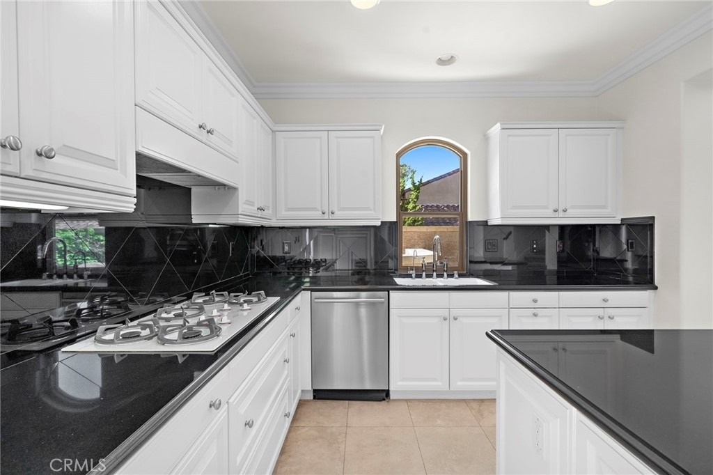 61 Shade Tree - Photo 5