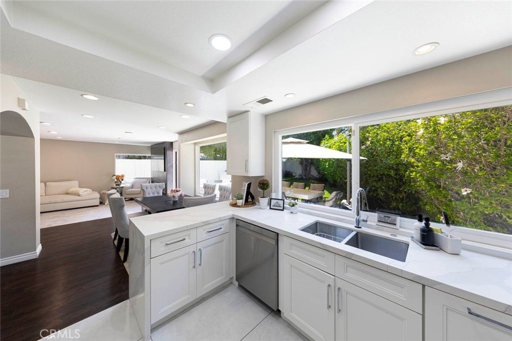 8008 E Fox Run - Photo 6